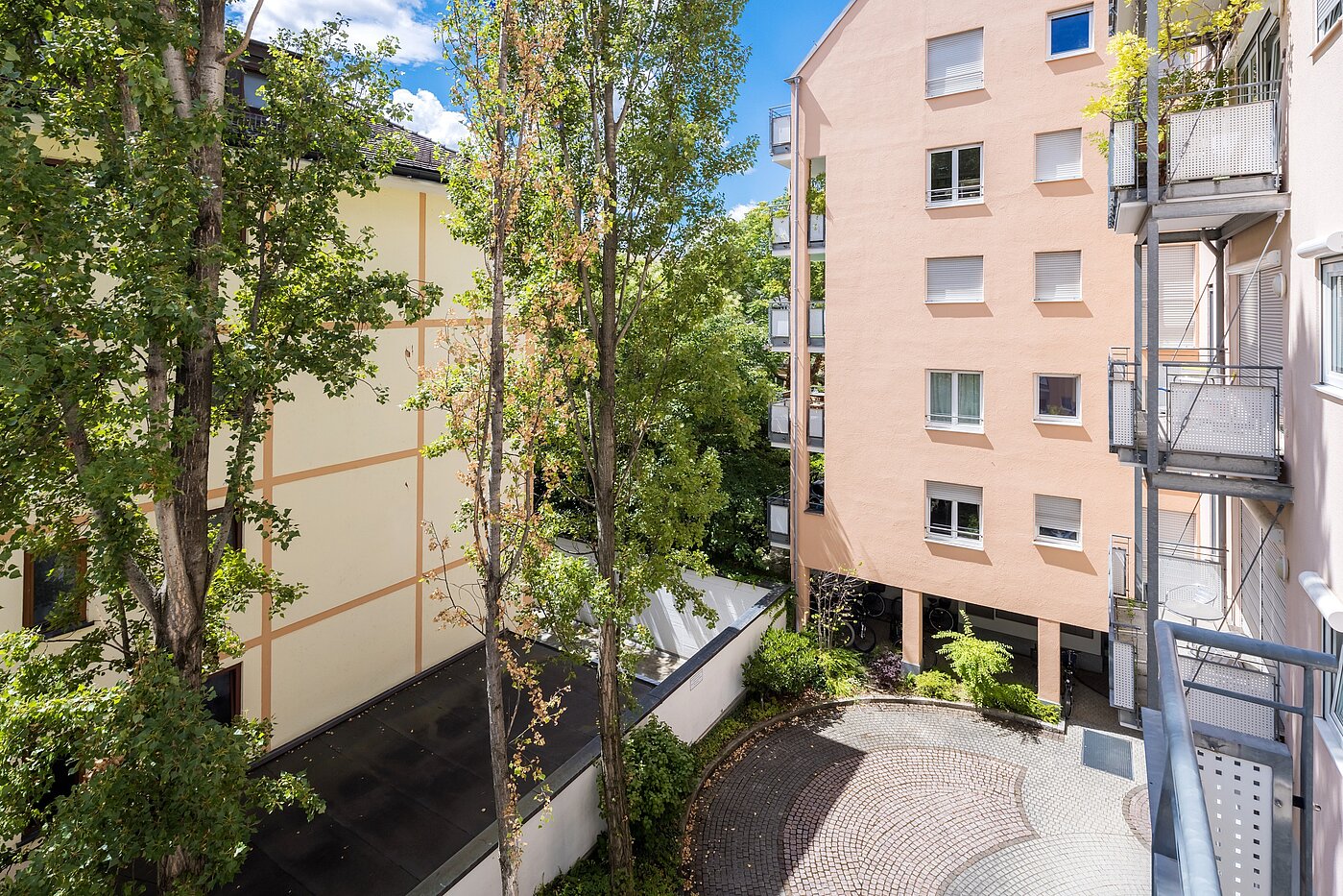 Επίπεδη με 1 Δωμάτιο | München-Maxvorstadt | 2206ML5 | ...begrünten Innenhof