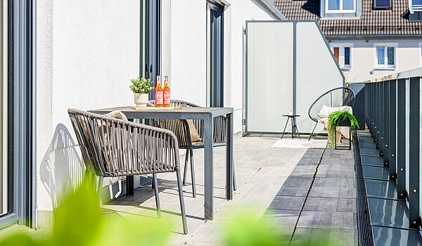 Penthouse s spletno stranjo . 2 Sobe | München-Bogenhausen | 70385 | ...gemütliches Frühstück