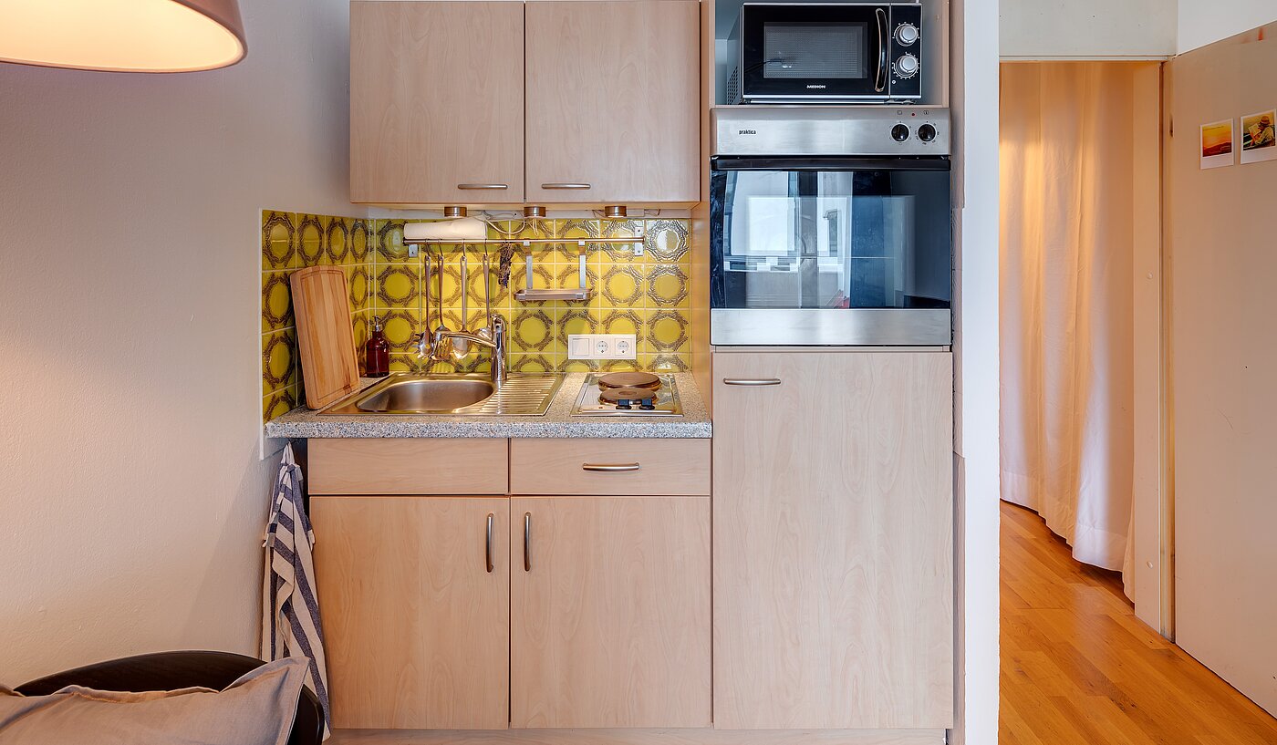 Lapos a  címen 1 Szoba | München-Au | 2211ML1 | Voll ausgestattete Küchenzeile