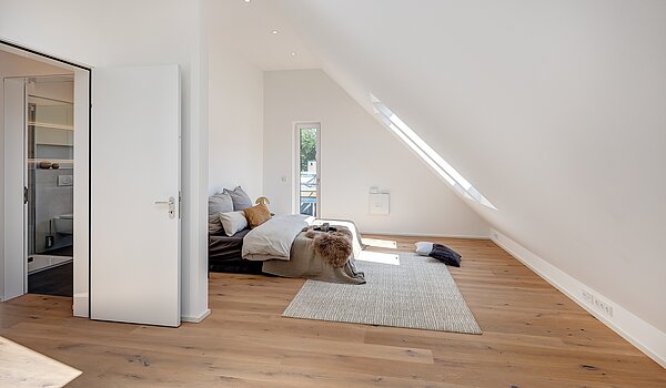 Дворівнева квартира з 4 Кімнати | München-Obermenzing | 701553 | Großzügiges Schlafzimmer...