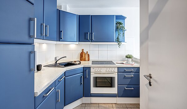 Lapos a  címen 3 Szobák | München-Schwabing | 2202ML12 | Die Küche, ein Blickfang...