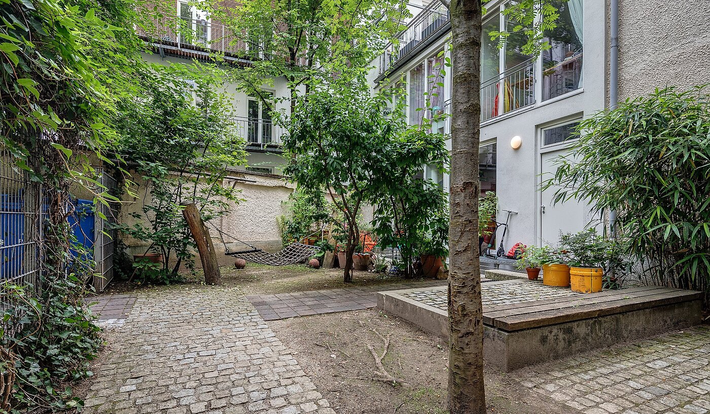 Düz ile 2 Odalar | München-Haidhausen | 1807ML2 | ...und grünem Innenhof