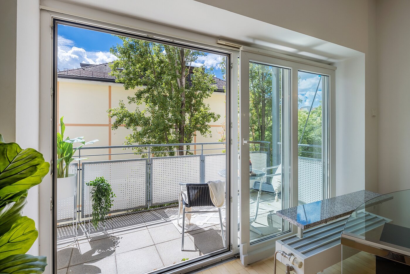Επίπεδη με 1 Δωμάτιο | München-Maxvorstadt | 2206ML5 | ...und großem Südwest-Balkon