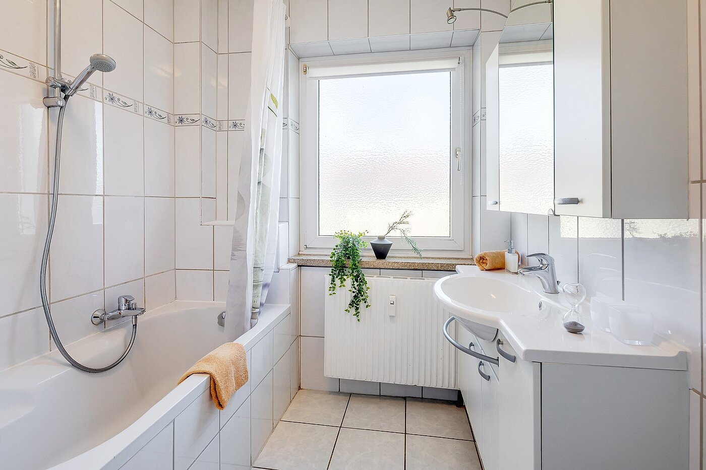 Plat cu 4 Camere | München-Berg am Laim | 2002ML3 | Badezimmer mit Badewanne