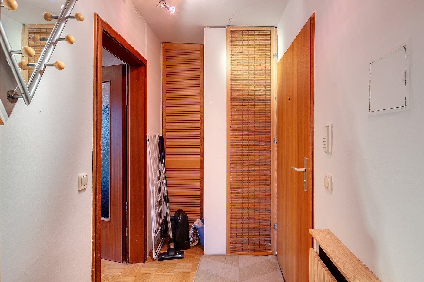 Ploché s 1 Izba | Ottobrunn | 2301ML1 | Flur mit Abstellraum