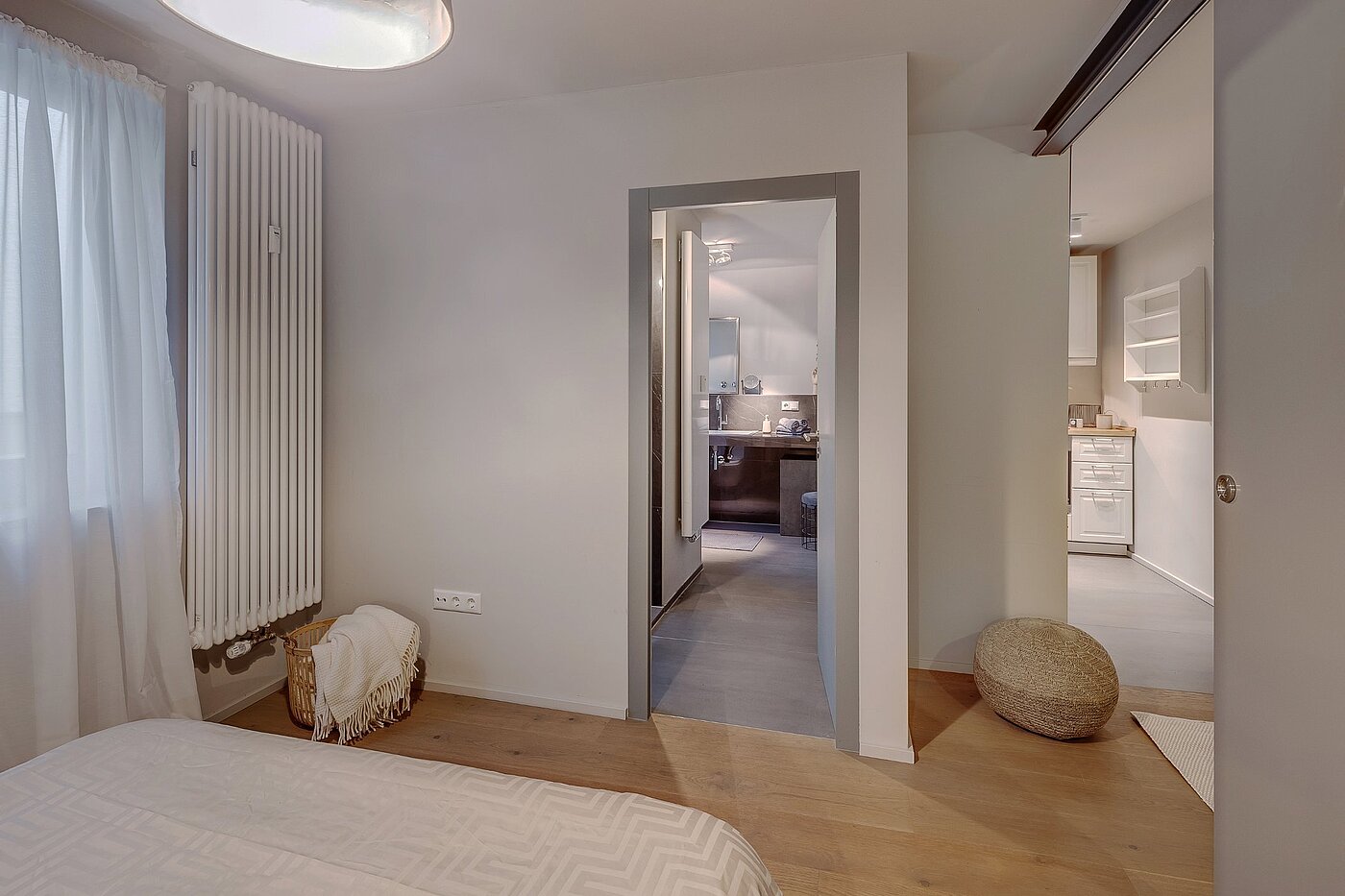 Antresola z 2 Pokoje | München-Lehel | 2012ML1 | ...und Zugang zum Bad