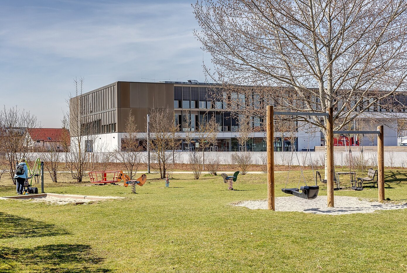 Mezonetno stanovanje s spletno stranjo . 4 Sobe | Olching | 1903ML1