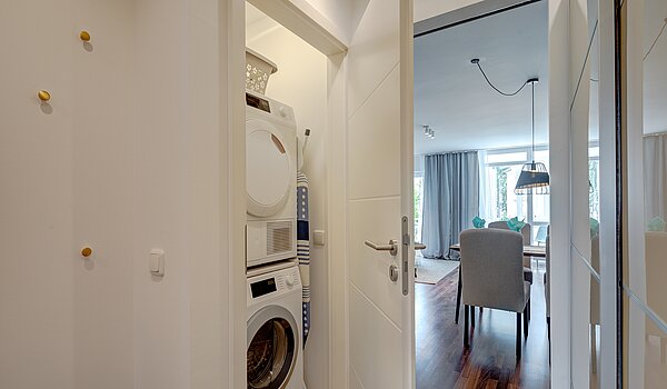 Lapos a  címen 2 Szobák | München-Schwabing | 70434 | ...Hauswirtschaftsraum
