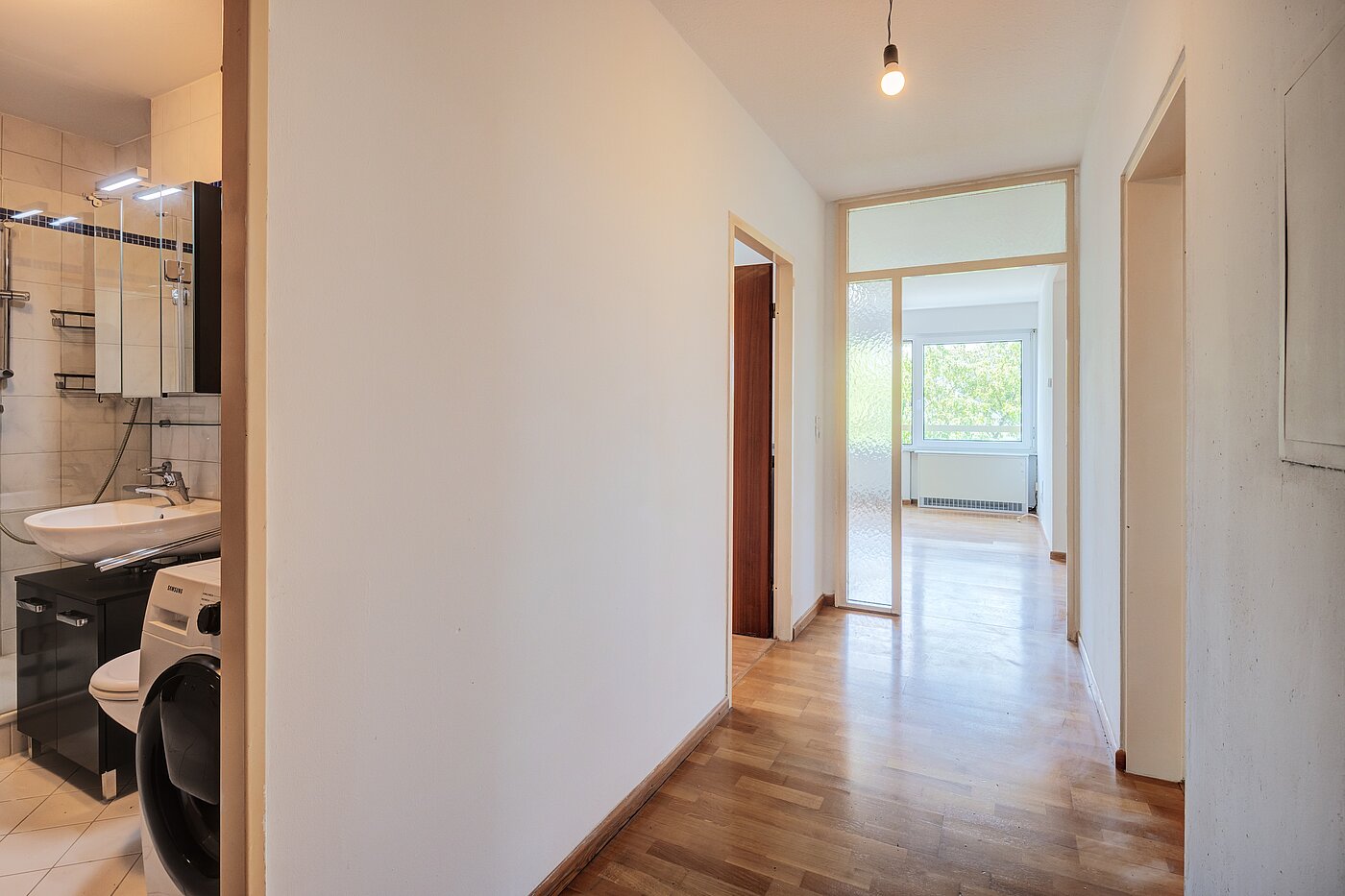 Плосък с 2 Стаи | München-Hadern | 704101 | Flur vom Eingang kommend