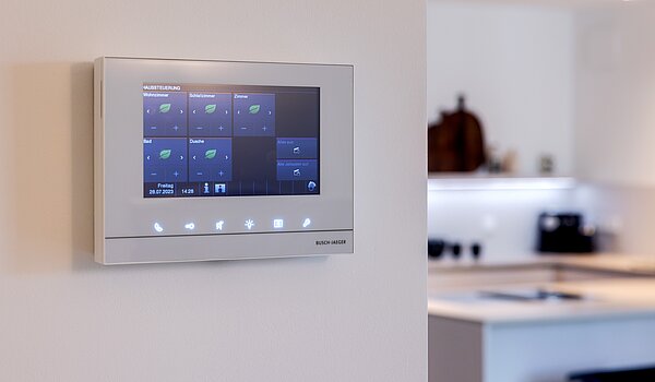 Plat met 3 Kamers | 70046 | Smart Home System