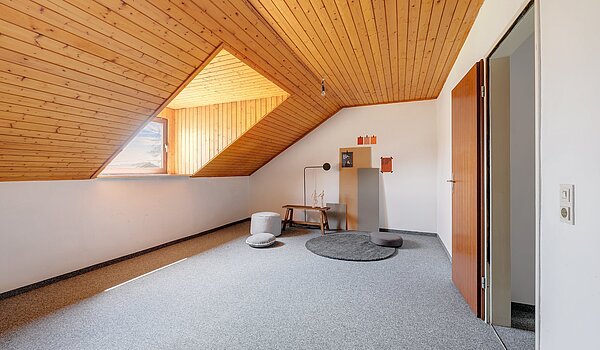 Центральний будинок з терасою з 5 Кімнати | München-Obermenzing | 1907ML6 | großes Studio