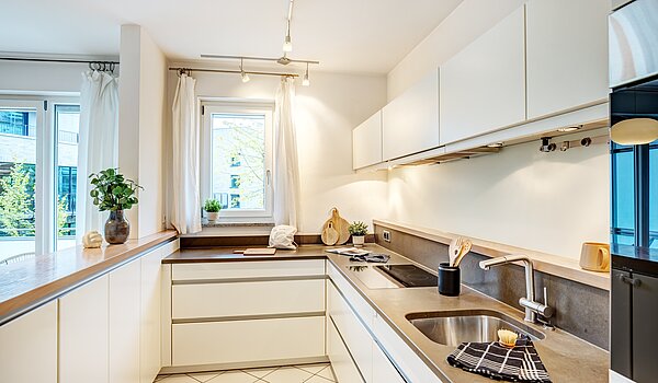 Lapos a  címen 3 Szobák | München-Neuhausen | 70489 | ...voll ausgestattet