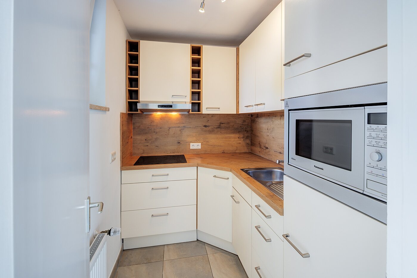 Antresola z 1 Pokój | München-Obermenzing | 70282 | Einbauküche