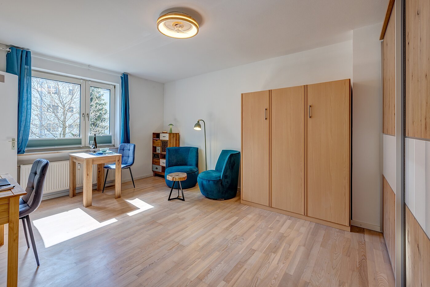 Ravna stran s spletno stranjo . 1 Soba | München-Schwabing | 70454 | Wohnen, Arbeiten und...