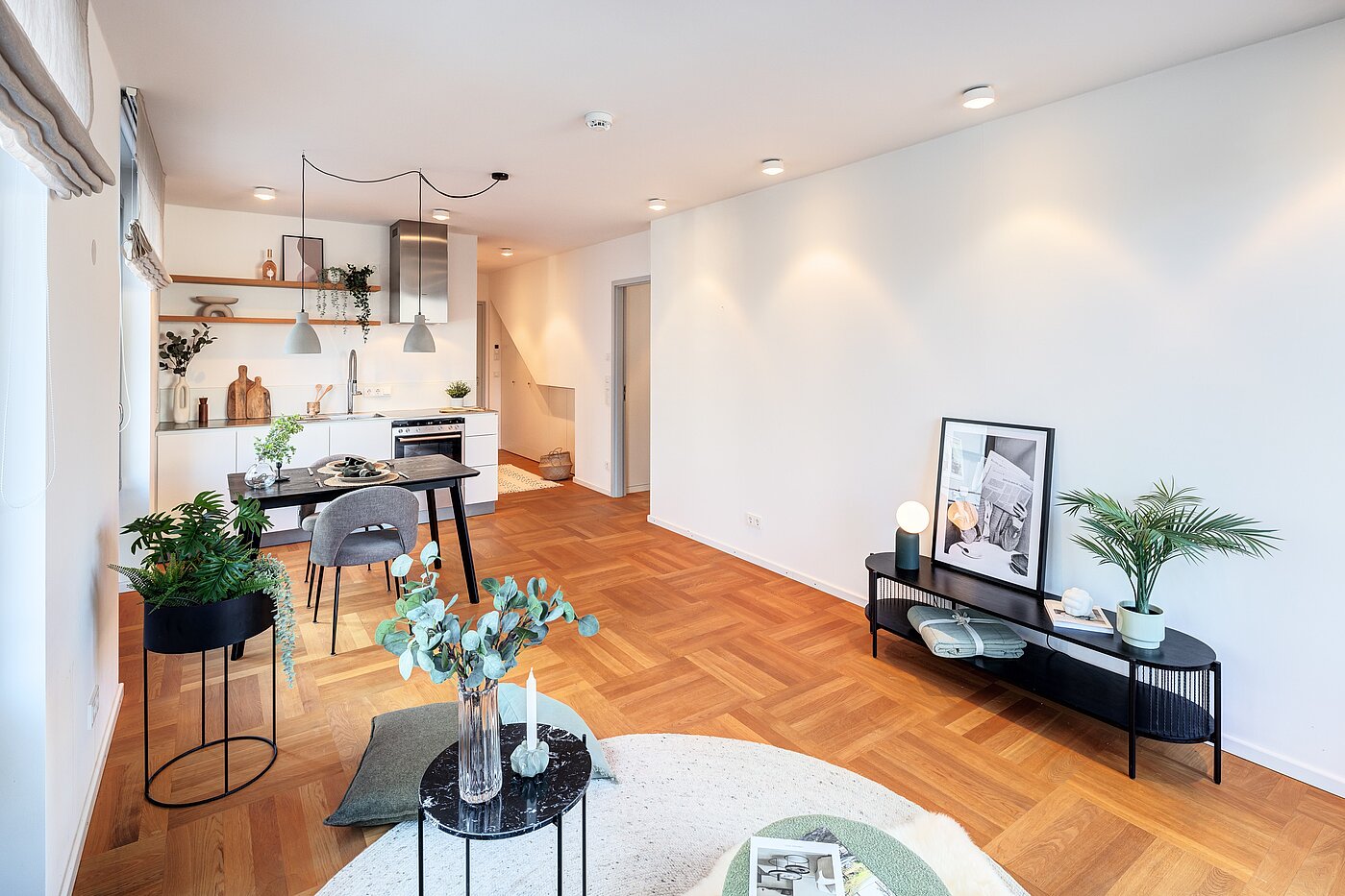 Ploché s 2 Izby | München-Schwabing | 70195 | ...Essbereich