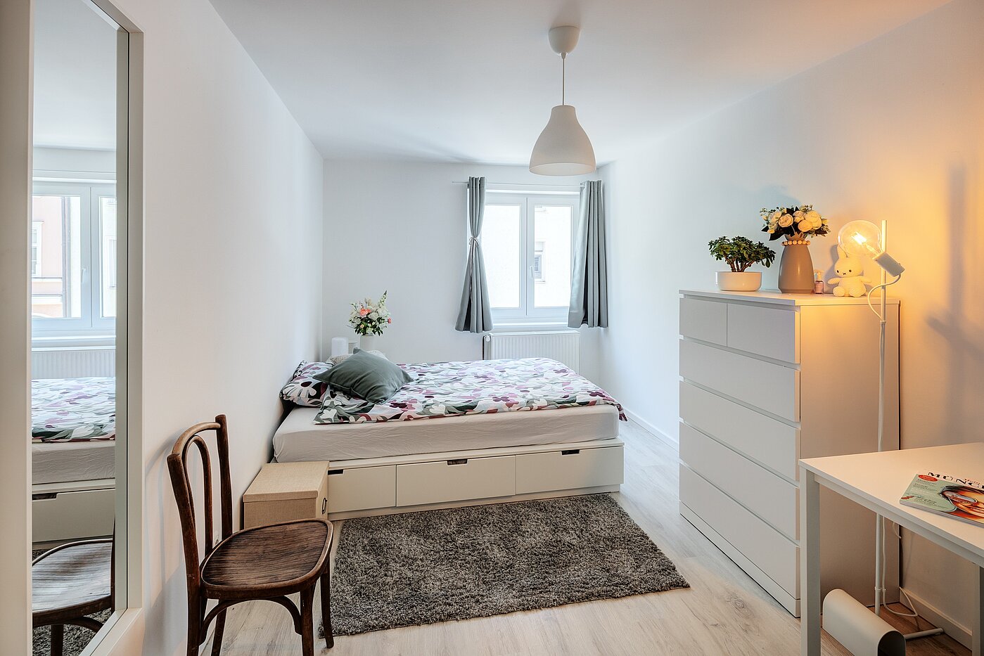 Ploché s 2 Pokoje | München-Sendling | 70220 | Mit Doppelbett