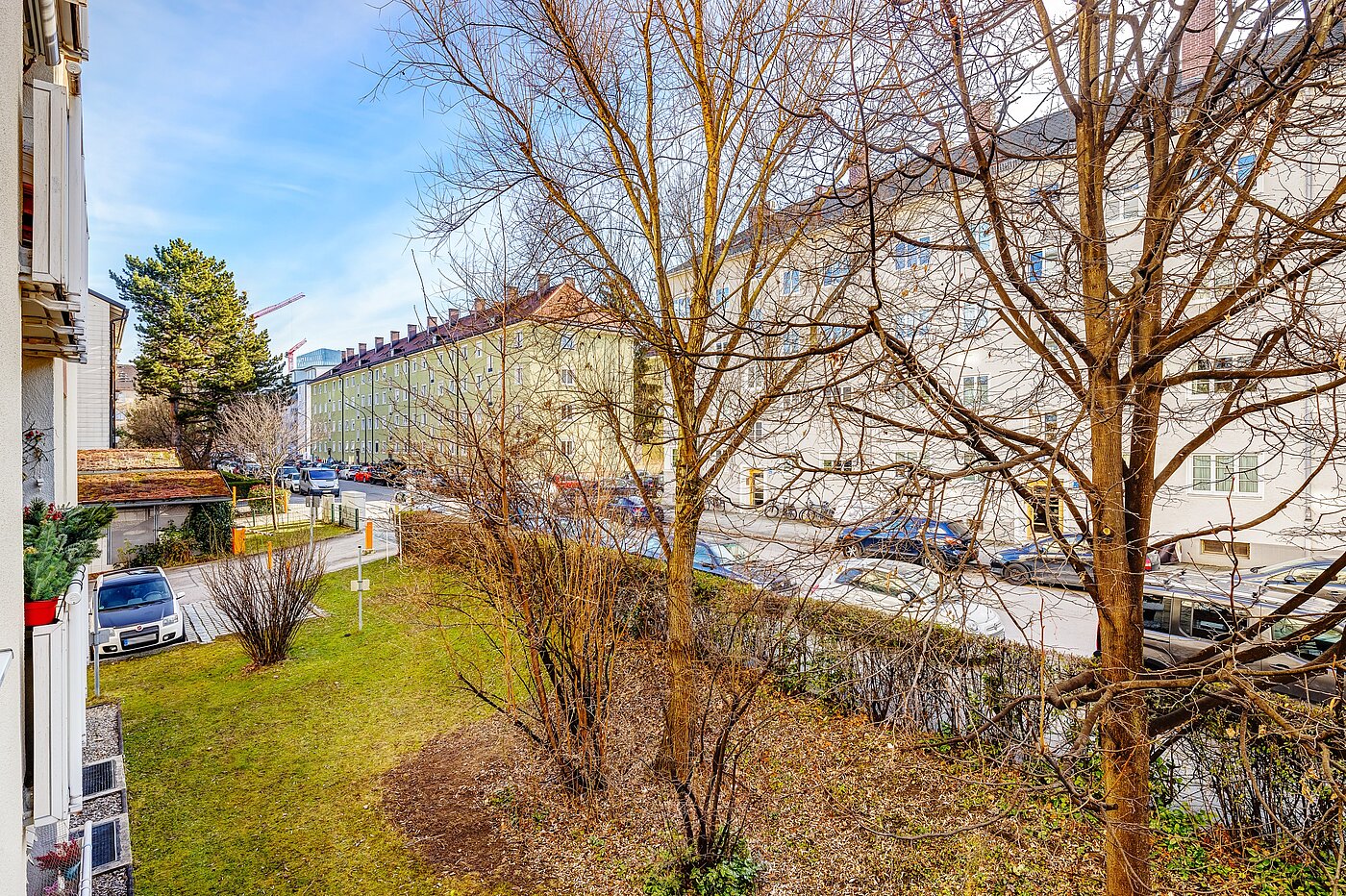 Ravna stran s spletno stranjo . 3 Sobe | München-Bogenhausen | 2112ML3 | mit Aussicht