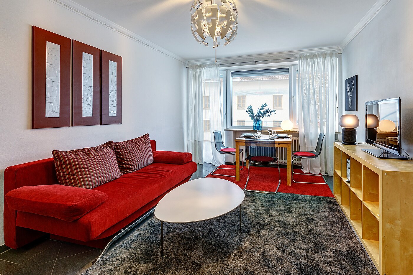 Lapos a  címen 2 Szobák | München-Milbertshofen | 701801 | Gemütliches Wohnzimmer...
