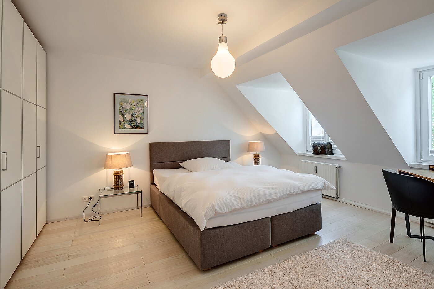 Плоский з 2 Кімнати | München-Isarvorstadt | 70089 | Großzügiges Schlafzimmer