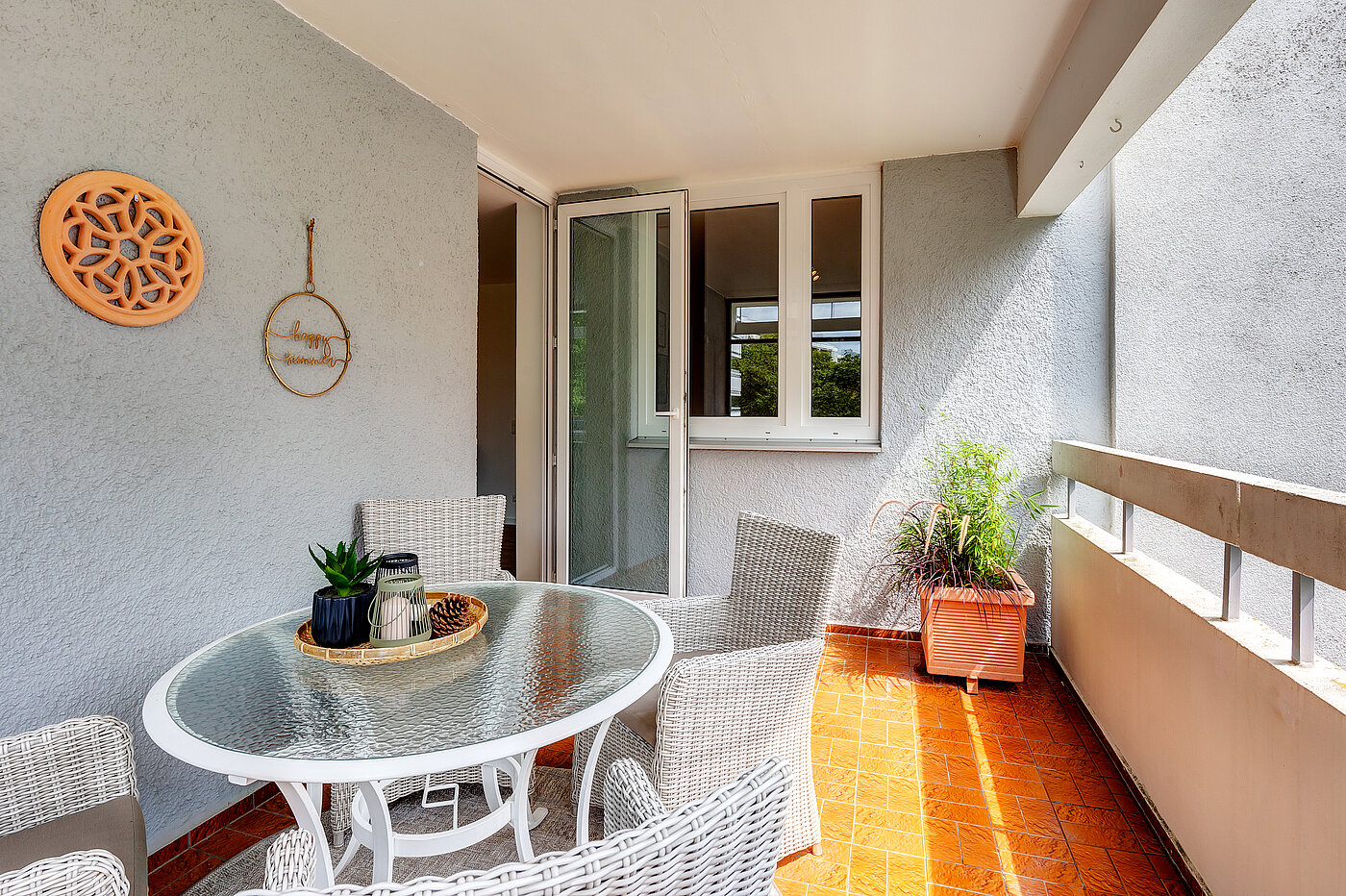 Flad med 3 Værelser | Unterhaching | 70421 | ...Loggia
