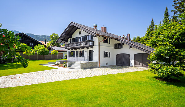 Специално имущество с 15 Стаи | Bad Wiessee | 701592 | Landhaus