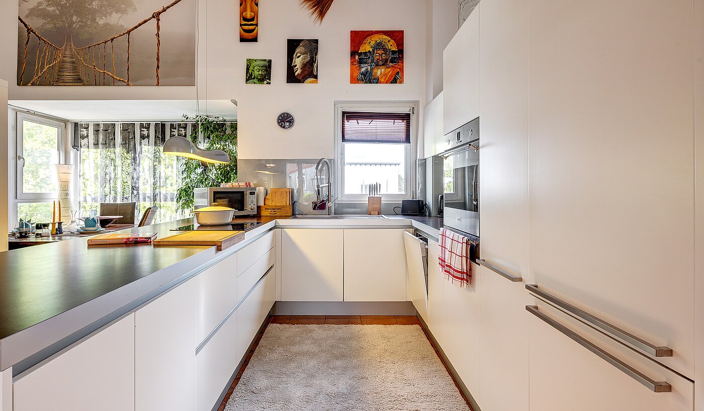 Flad med 2.5 Værelser | Eching | 70100 | Moderne Einbauküche