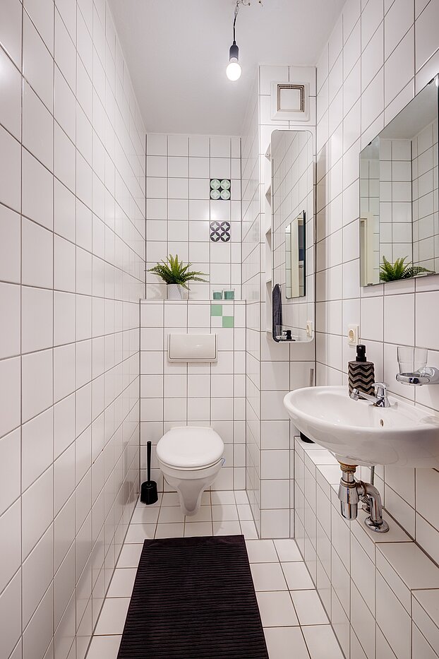 Flad med 3 Værelser | München-Bogenhausen | 70085 | Separates Gäste-WC