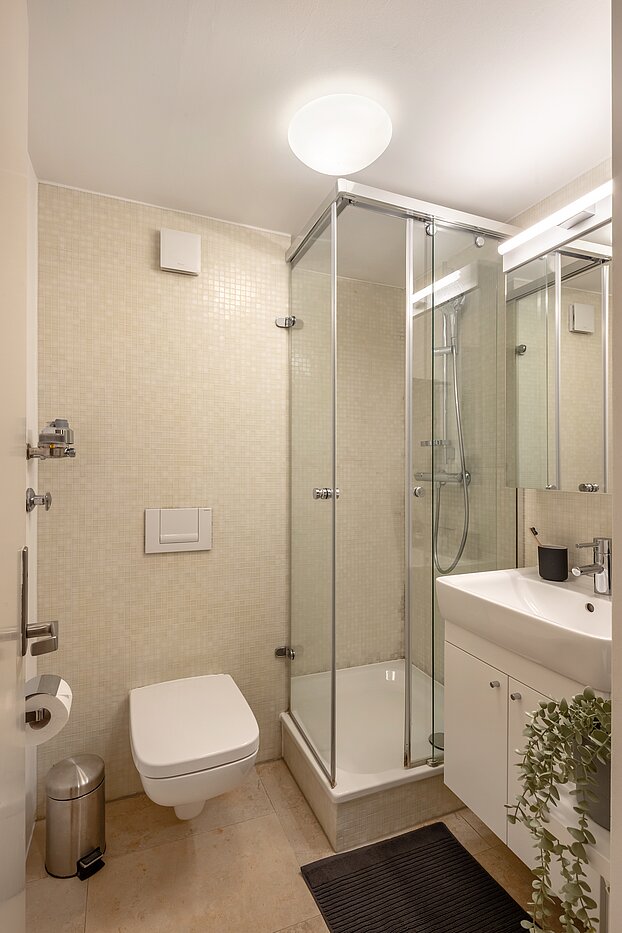 Plat met 2 Kamers | München-Solln | 704181 | ...mit Dusche