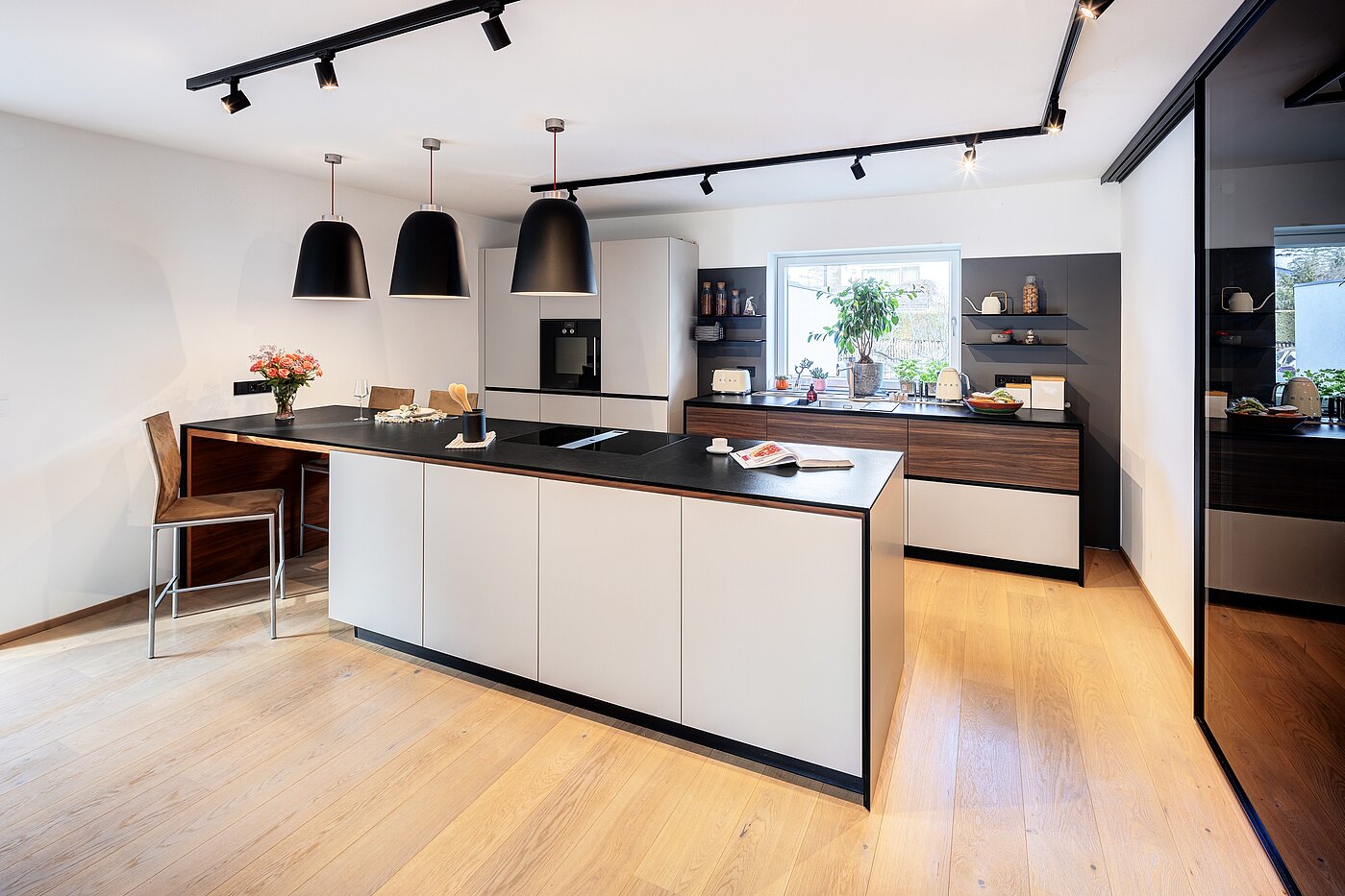 Sarok sorház a  címen 6 Szobák | München-Trudering | 70191 | ...mit Esstheke und...