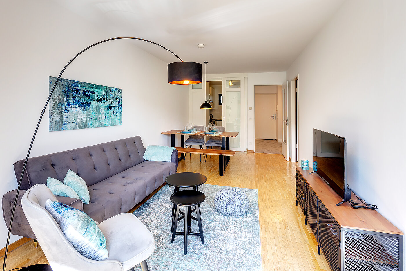 Ravna stran s spletno stranjo . 2 Sobe | Haar | 70426 | Zugang zur...