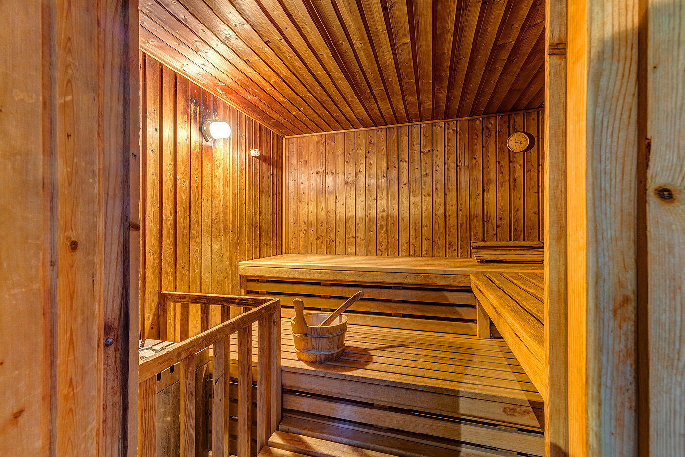 Lapos a  címen 2 Szobák | München-Solln | 70418 | ...und Sauna im Untergeschoss