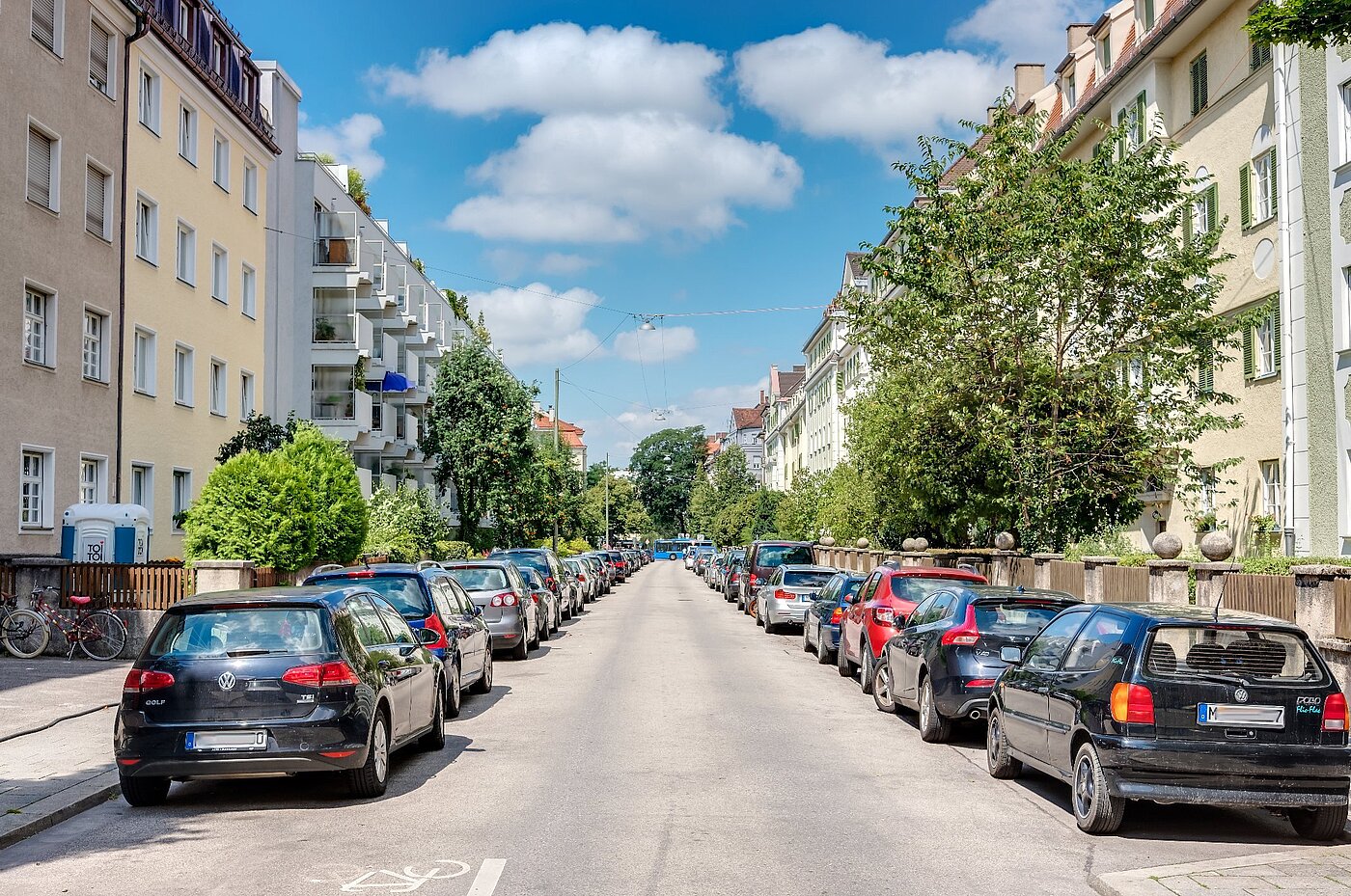 Medziposchodie s 1 Izba | München-Neuhausen | 1911ML10 | Ruhige Anliegerstraße
