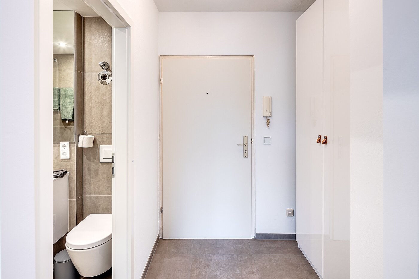 Apartment z 1 Pokój | München-Pasing | 70302 | Blick auf die Tür