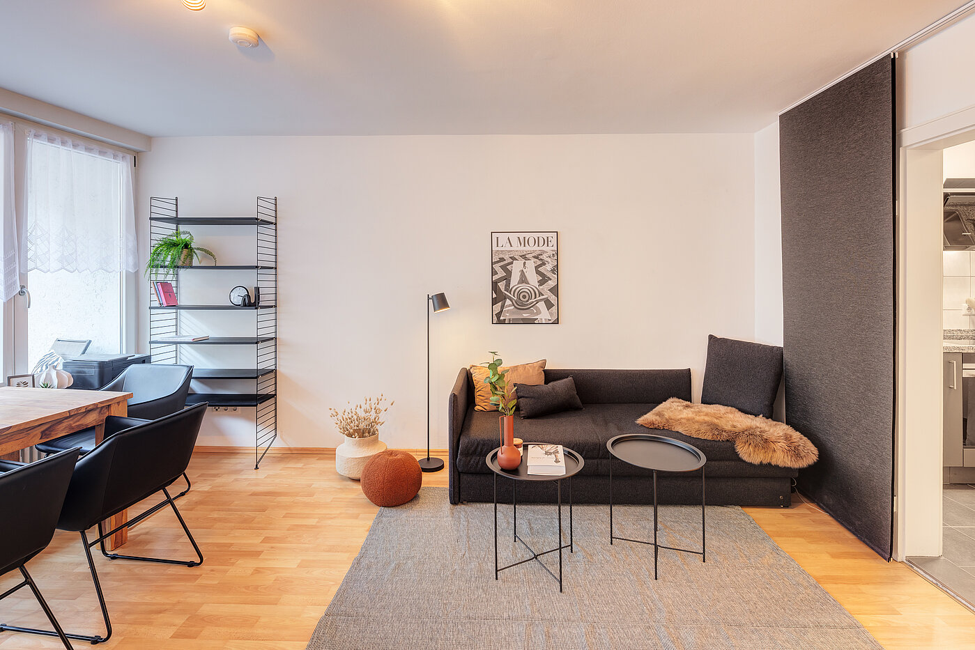 Apartment med 1 Værelse | München-Schwabing | 70211 | Wohn-/Schlafbereich