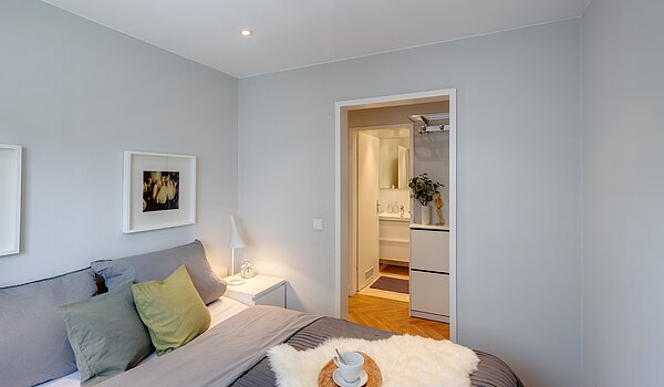 Lapos a  címen 2 Szobák | München-Thalkirchen | 2204ML5 | Heimeliges Schlafzimmer...