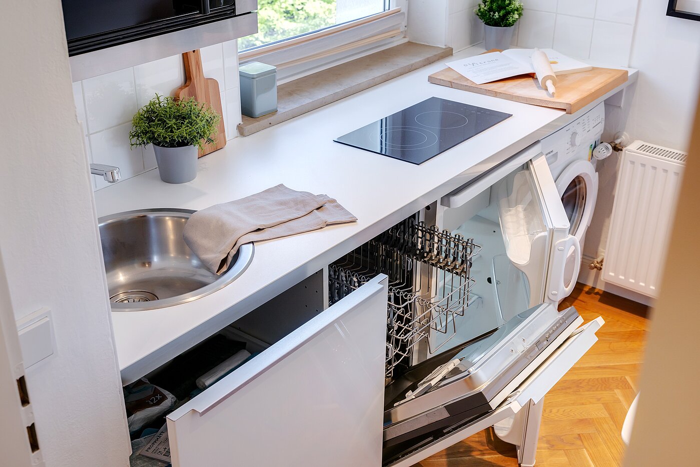 Plat cu 2 Camere | München-Thalkirchen | 2204ML5 | ...und allen elektrischen Geräten