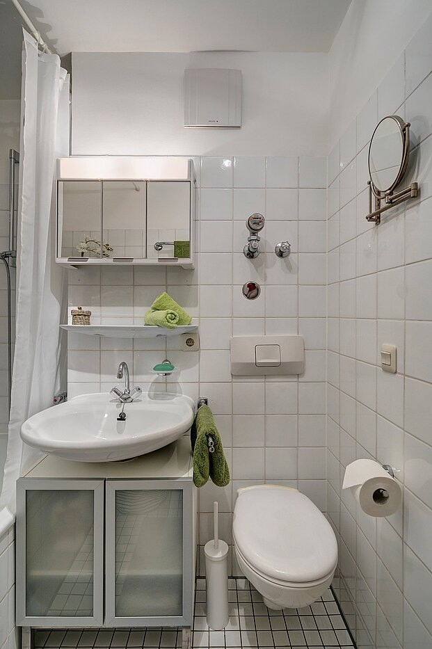 Επίπεδη με 1.5 Δωμάτια | München-Lehel | 2107ML9 | Weiß gefliestes Bad...