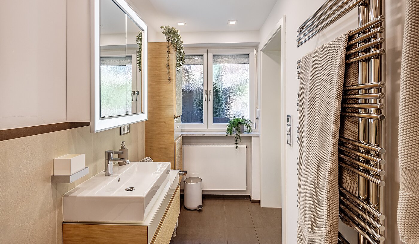 Köşe teraslı ev ile 3 Odalar | Kreuth | 70037 | Modernes Tageslichtbad...