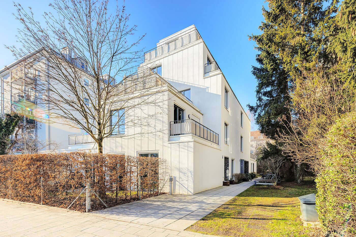 Ploché s 2 Izby | München-Schwabing | 70195 | Außenansicht