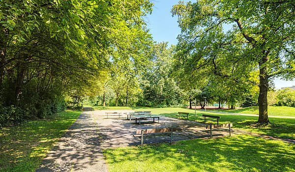 Lapos a  címen 3 Szobák | München-Bogenhausen | 70261 | Viel grün