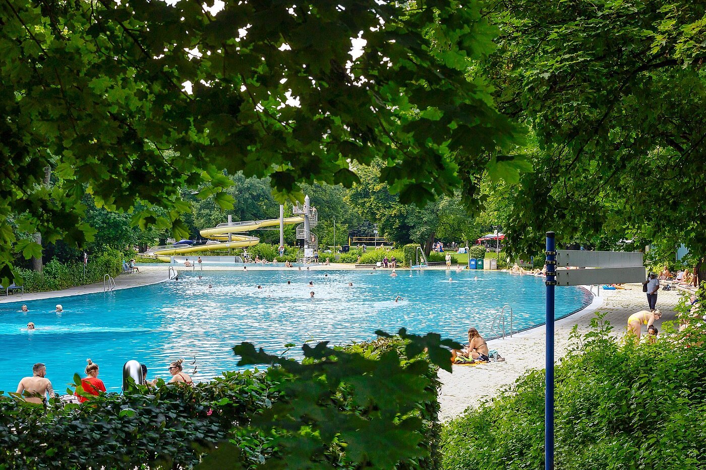 Ravna stran s spletno stranjo . 2 Sobe | München-Schwabing | 70102 | Ungerer Bad