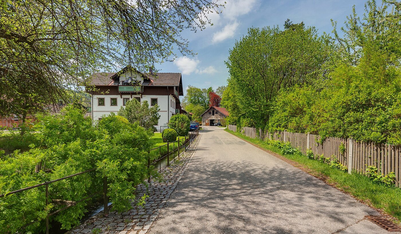Grundstücke | 800m² | Feldkirchen-Westerham | 1809ML6 | Straßenansicht