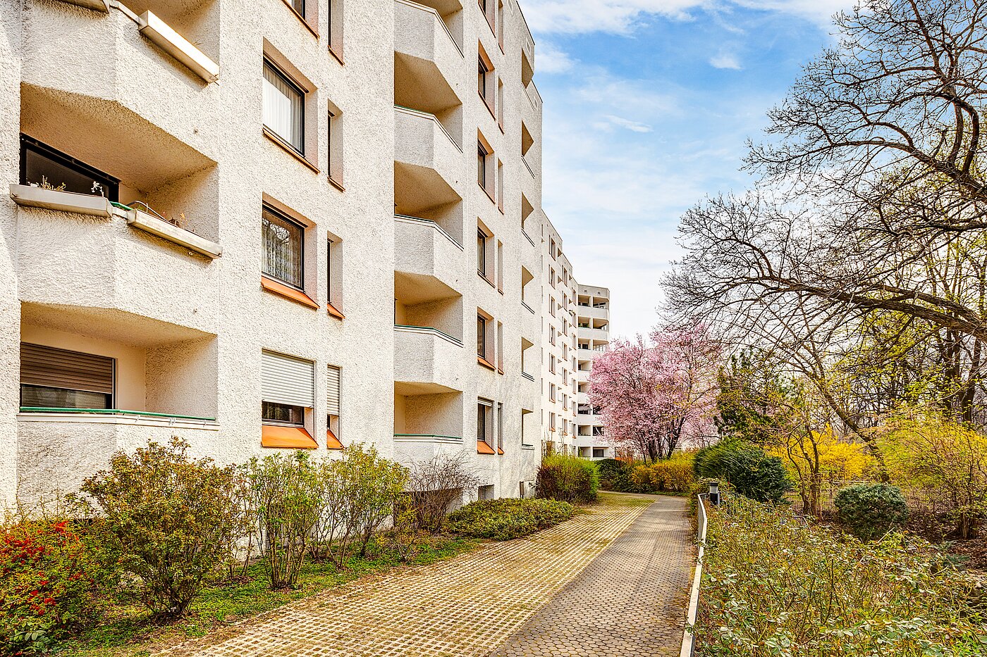 Flad med 2 Værelser | München-Moosach | 2203ML5 | Ruhige Innenhoflage