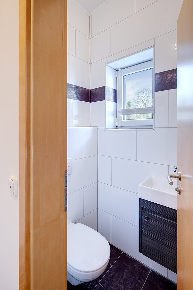 Dvojdom s 6.5 Izby | Unterschleißheim | 70122 | Gäste-WC