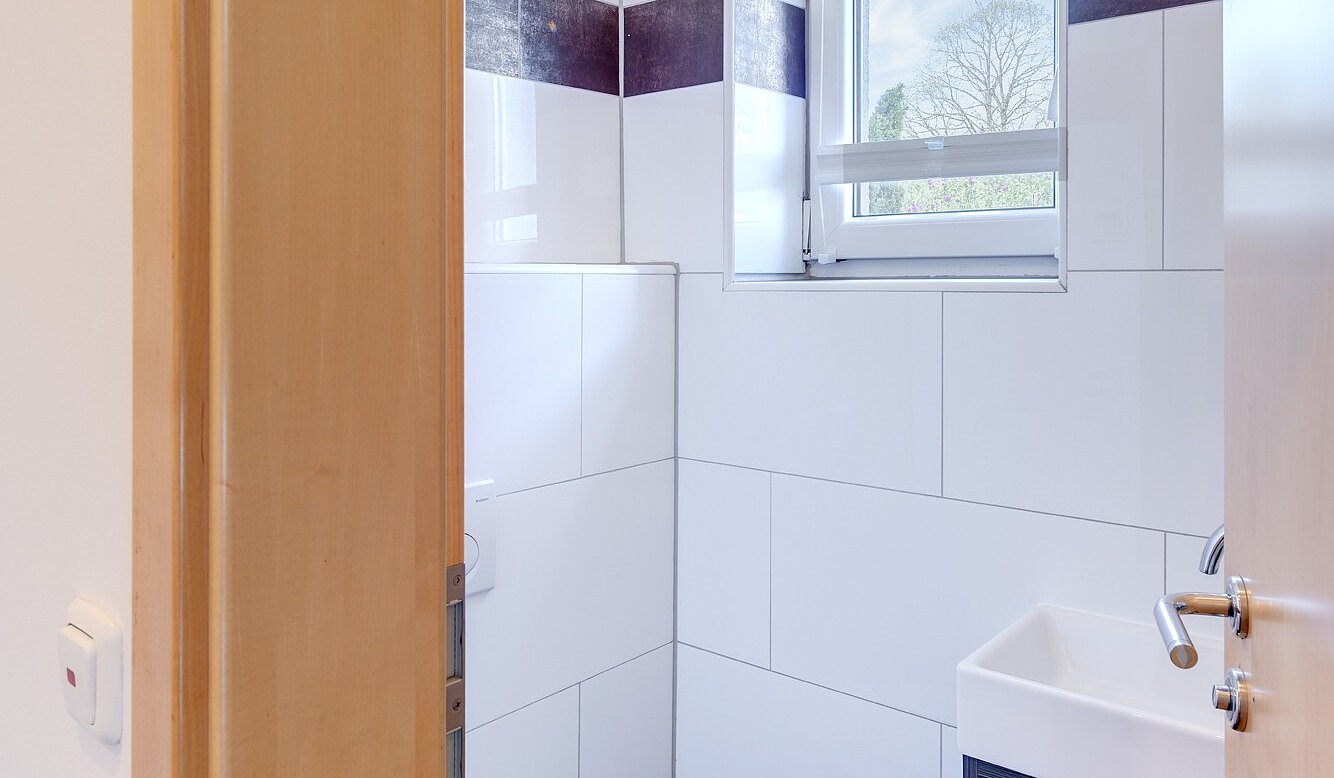 Dvojdomek s 6.5 Pokoje | Unterschleißheim | 70122 | Gäste-WC