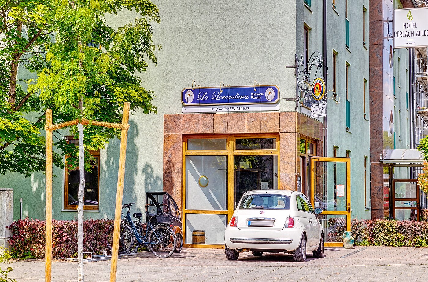 Плоский з 1 Кімната | München-Perlach | 2204ML8 | ...um die Ecke