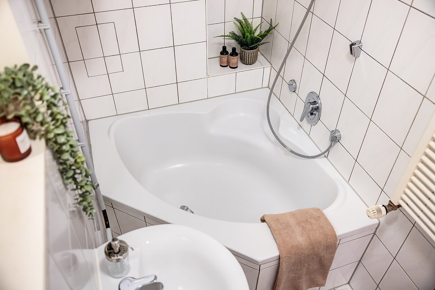 Lapos a  címen 1.5 Szobák | München-Neuhausen | 70473 | ...Bad