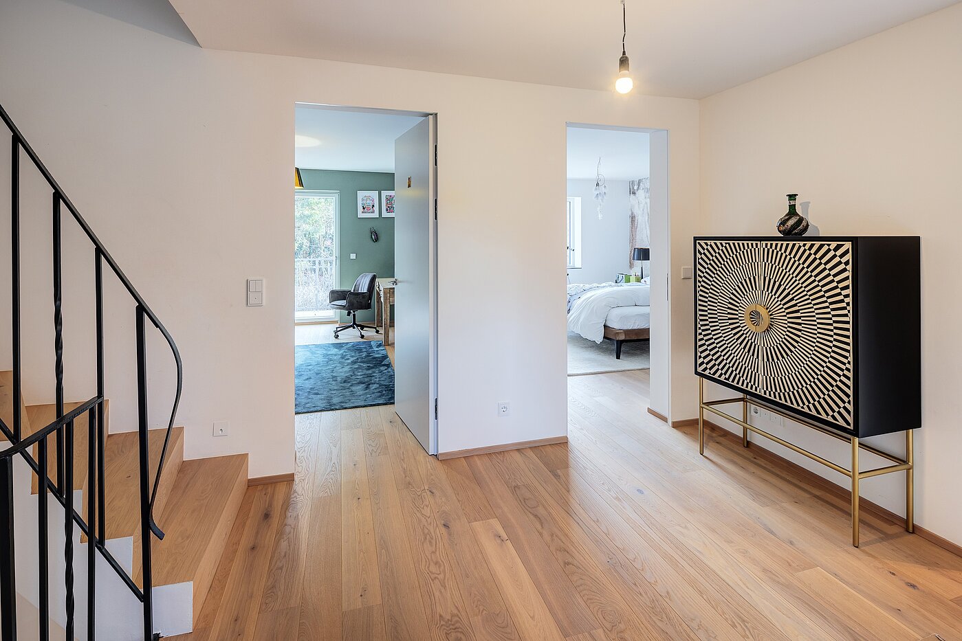 Sarok sorház a  címen 6 Szobák | München-Trudering | 70191 | Diele im Obergeschoss