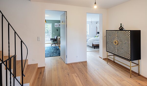 Hoekwoning met 6 Kamers | München-Trudering | 70191 | Diele im Obergeschoss