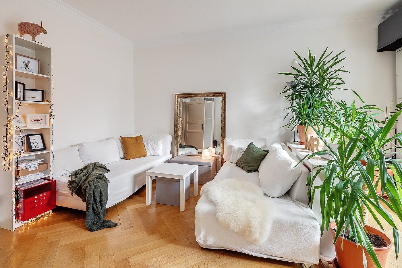 Lapos a  címen 2.5 Szobák | München-Au | 2002ML5 | Helles Wohnzimmer...